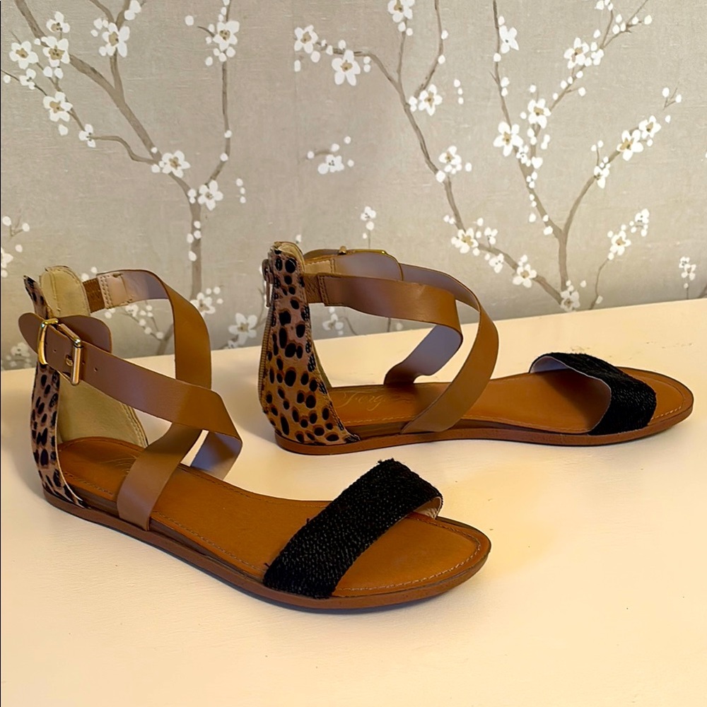 Fergie Brown and Black Sandals Classic Minimalist Design